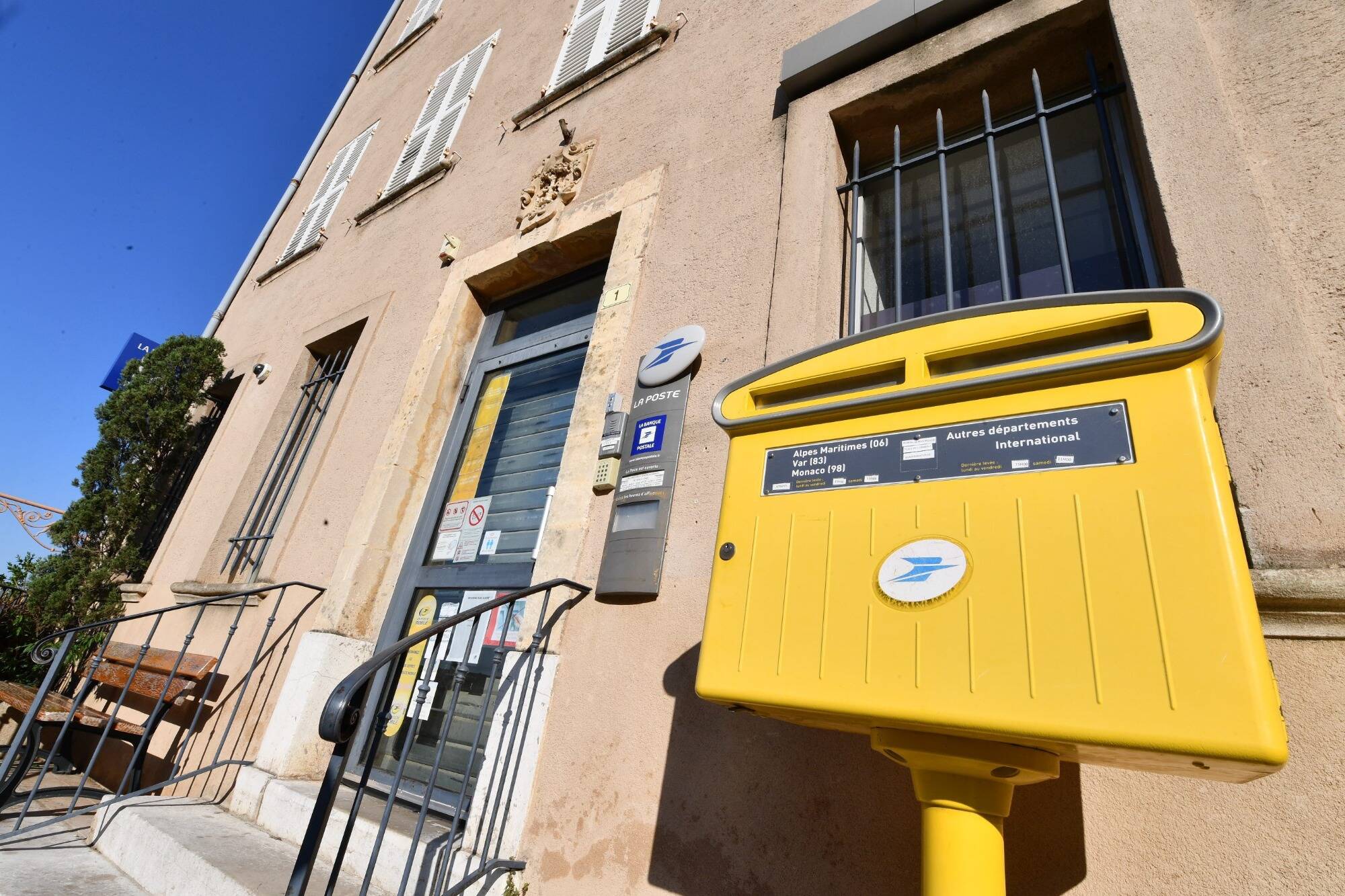 La Poste: premier feu vert de l'Assemblée pour assurer le service ...